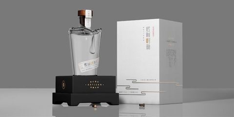 悟境創(chuàng)意丨匠心造物，酒韻天成——匠人酒業(yè)白酒包裝設(shè)計(jì)的哲學(xué)與美學(xué)